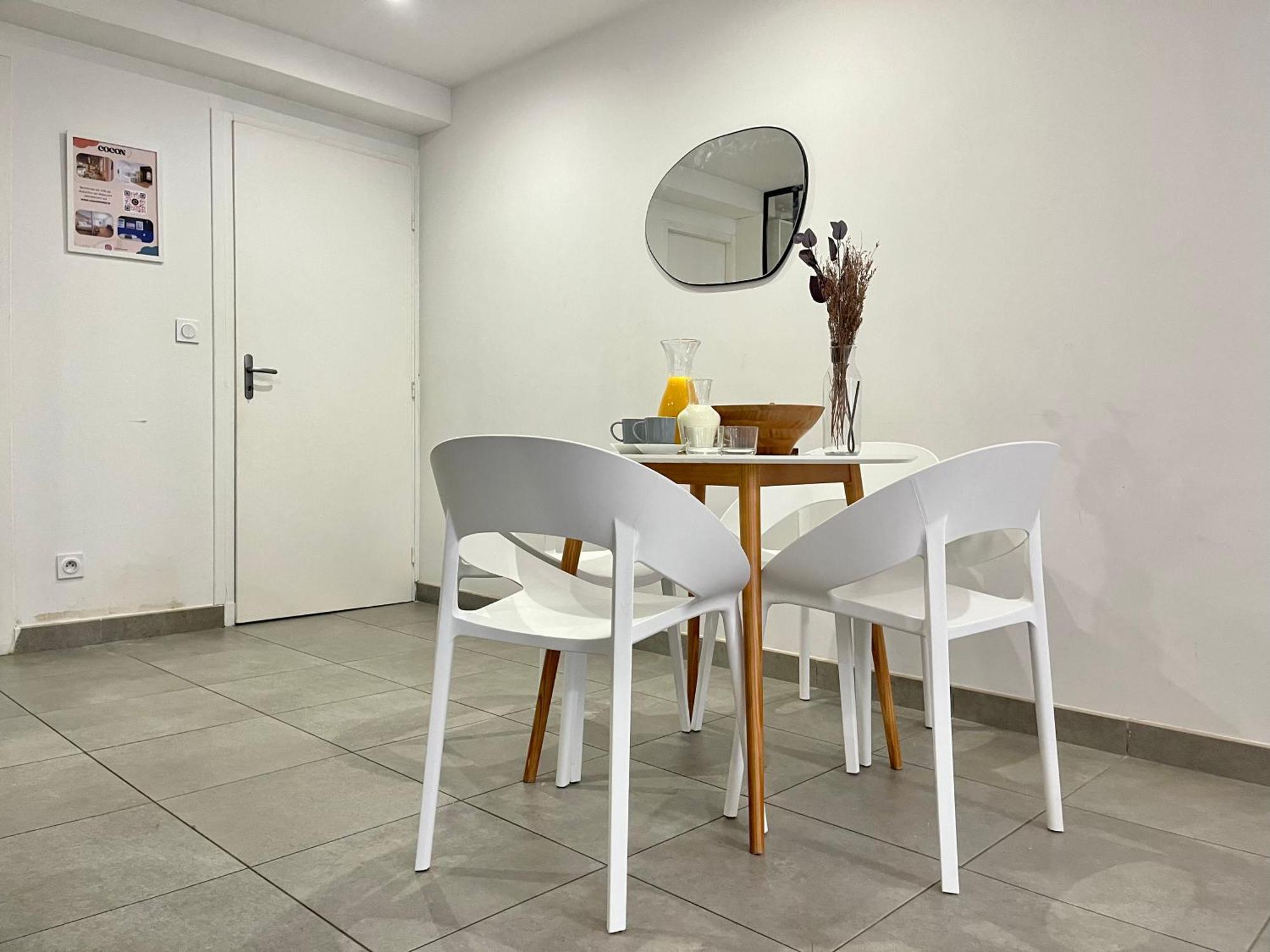 Suite Danbury Lyon Zewnętrze zdjęcie